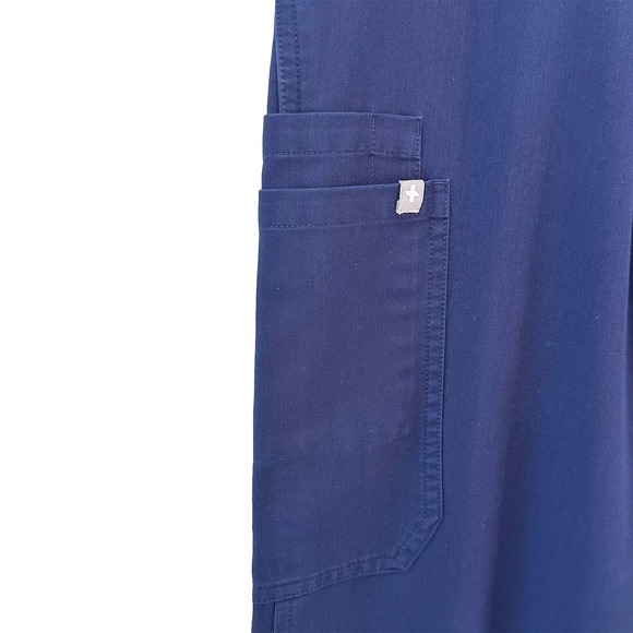 FIGS Straight Leg Scrub Pants • Small • Navy blue - Picture 3 of 9